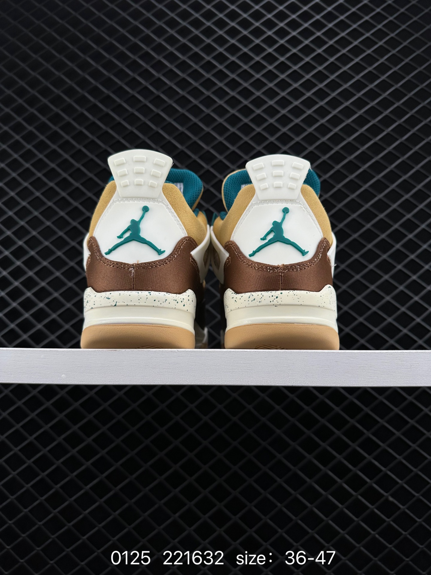 Nike Air Jordan 4 Retro”Bred Reimagined“